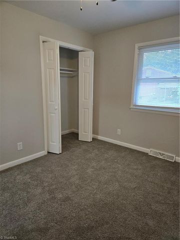 2116 Larkspur Drive, Greensboro, NC 27405