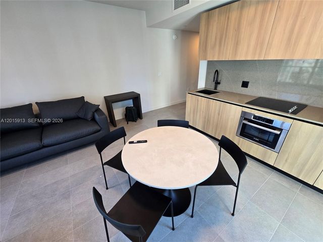 121 NE 5 Street 2908, Miami, FL 33132