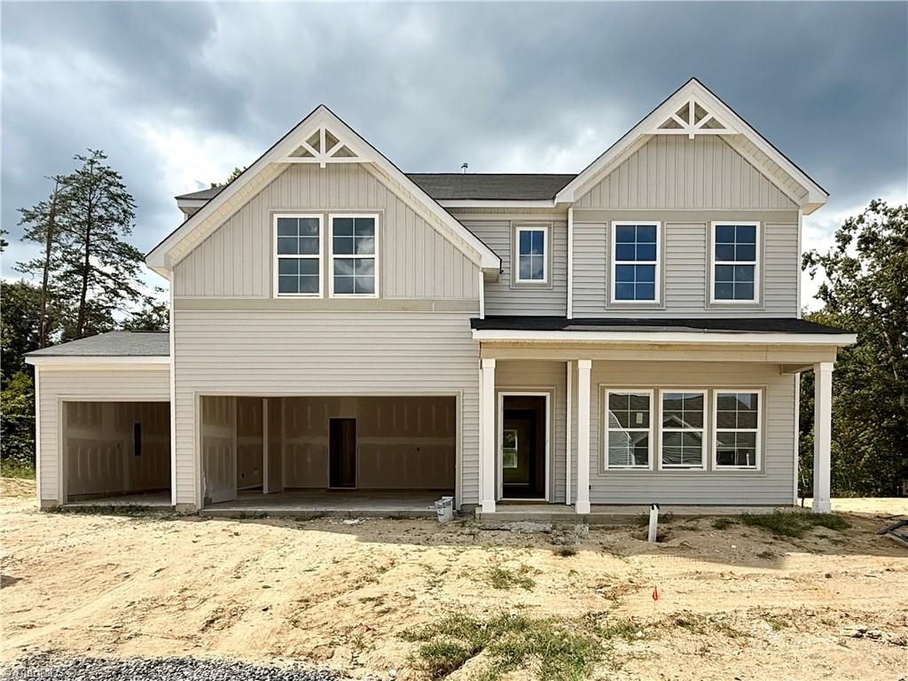 5850 Latigo Court, Clemmons, NC 27012