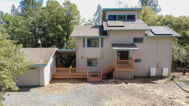 11570 Quail Ct, Pine Grove, CA 95665