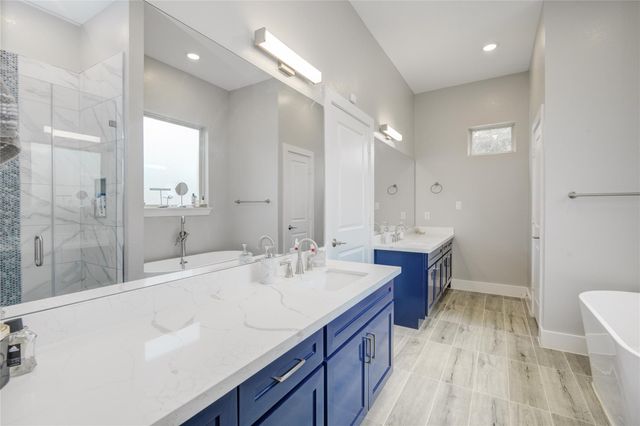 11707 Barwood Bend Drive, Houston, TX 77065