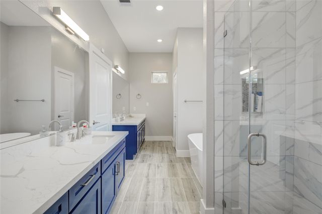 11707 Barwood Bend Drive, Houston, TX 77065