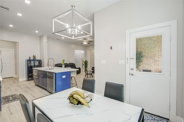 11707 Barwood Bend Drive, Houston, TX 77065