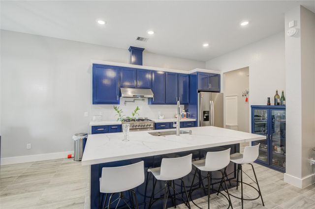 11707 Barwood Bend Drive, Houston, TX 77065