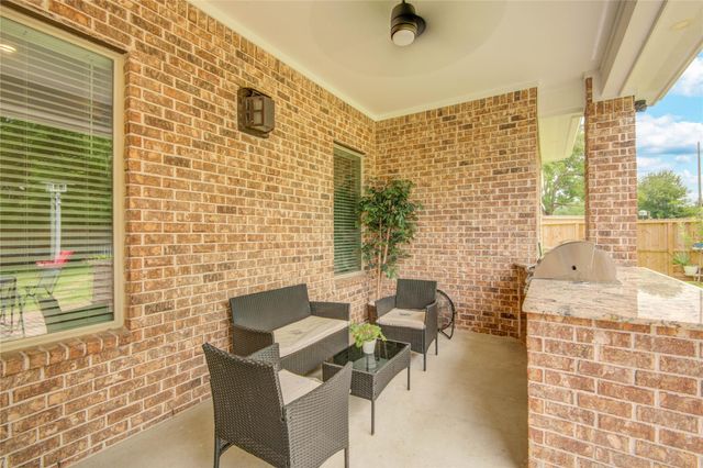 11707 Barwood Bend Drive, Houston, TX 77065