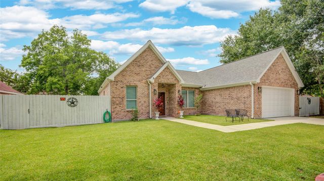 11707 Barwood Bend Drive, Houston, TX 77065