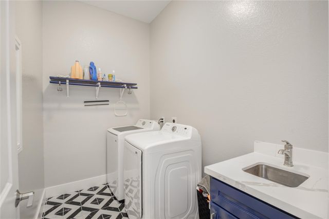 11707 Barwood Bend Drive, Houston, TX 77065