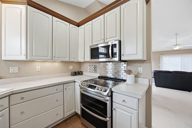 3801 Willowbend Court NE, Cedar Rapids, IA 52411