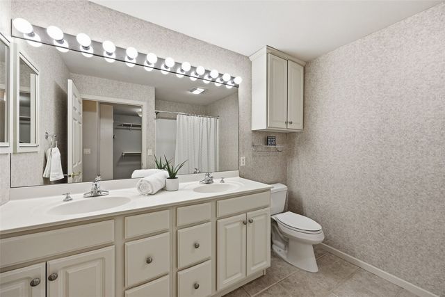 3801 Willowbend Court NE, Cedar Rapids, IA 52411