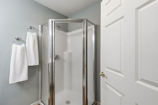 3801 Willowbend Court NE, Cedar Rapids, IA 52411