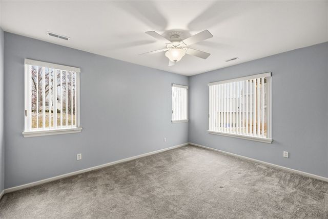 3801 Willowbend Court NE, Cedar Rapids, IA 52411