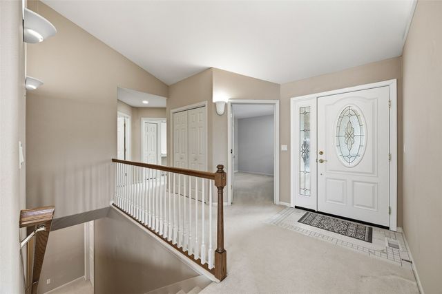 3801 Willowbend Court NE, Cedar Rapids, IA 52411