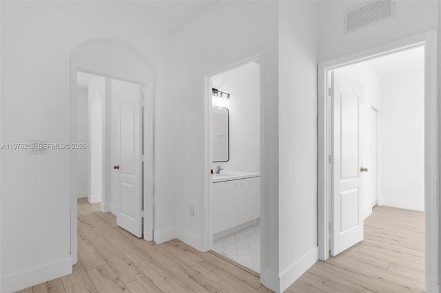 925 SW 152nd Ct, Miami, FL 33194