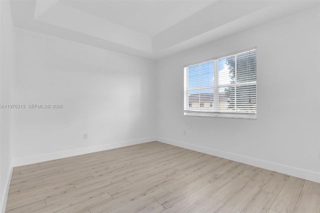 925 SW 152nd Ct, Miami, FL 33194