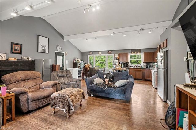 317 Lucinda Lane, Kernersville, NC 27284