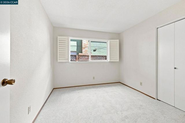 1284 Pinecrest Dr, Concord, CA 94521