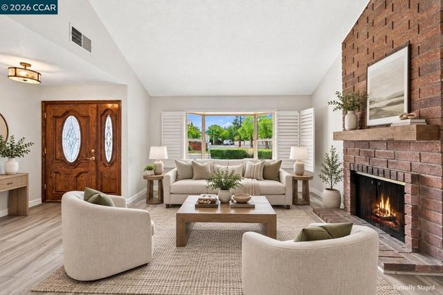 1284 Pinecrest Dr, Concord, CA 94521