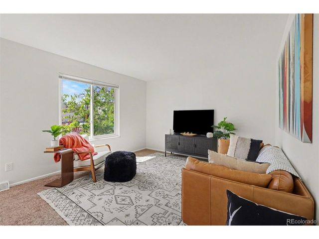 10718 Owens St, Broomfield, CO 80021