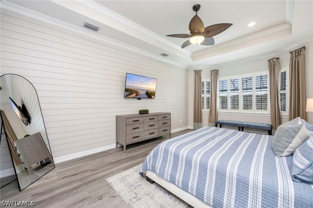 6466 Warwick AVE, Naples, FL 34113