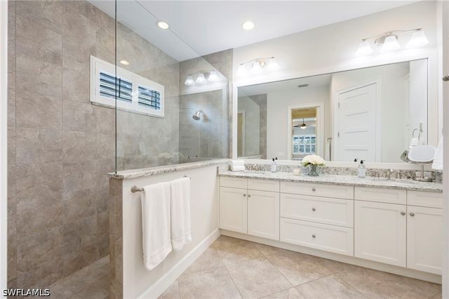 6466 Warwick AVE, Naples, FL 34113