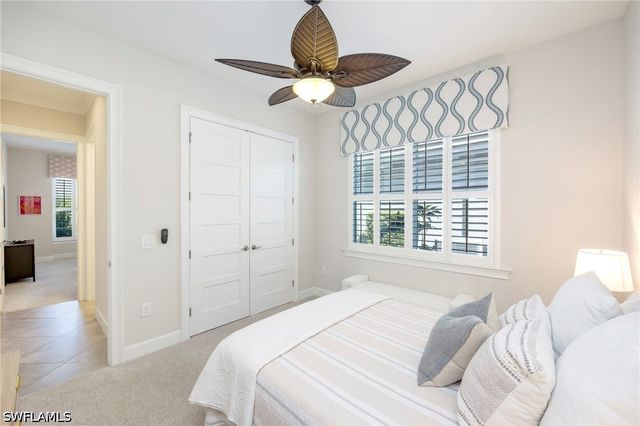 6466 Warwick AVE, Naples, FL 34113