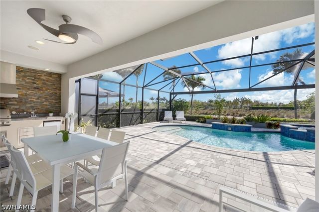 6466 Warwick AVE, Naples, FL 34113