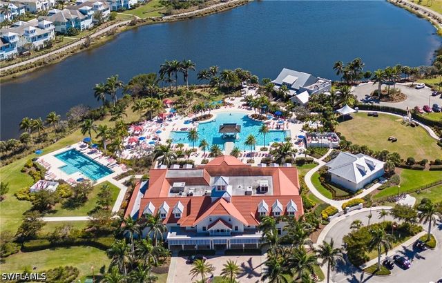 6466 Warwick AVE, Naples, FL 34113