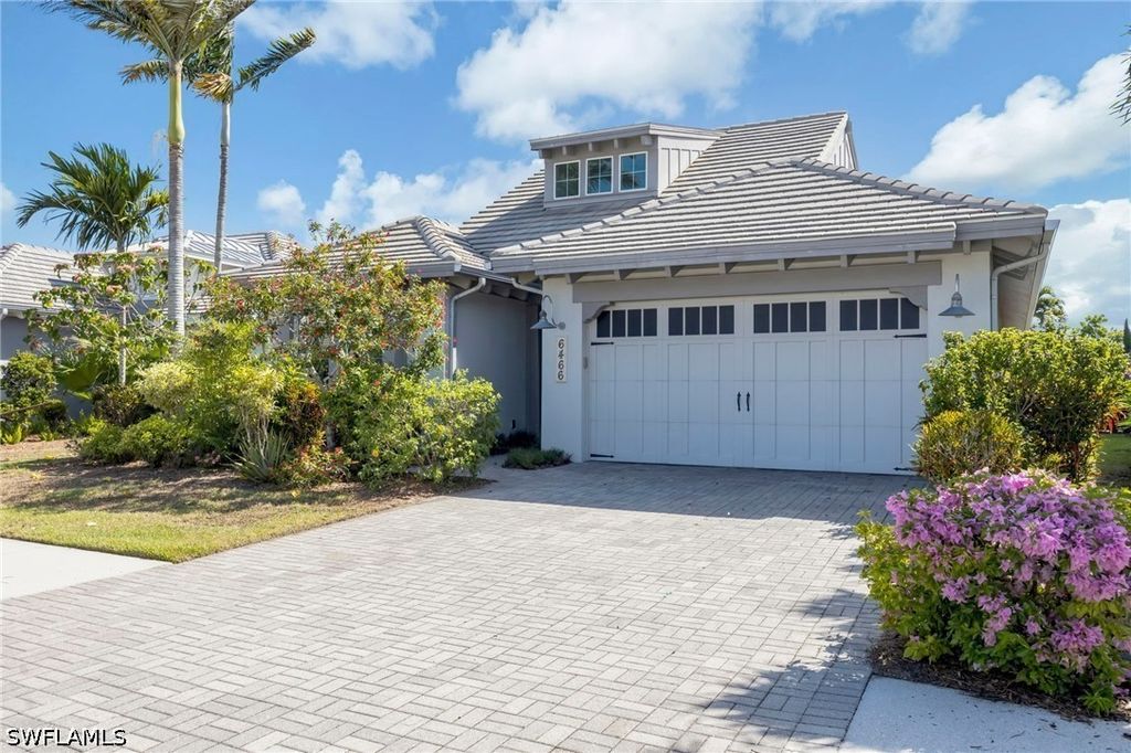 6466 Warwick AVE, Naples, FL 34113
