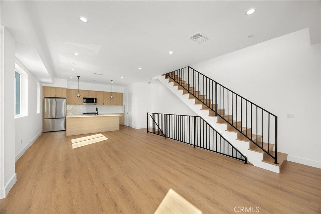 6239 Banner Avenue, Los Angeles, CA 90038 — photo 3