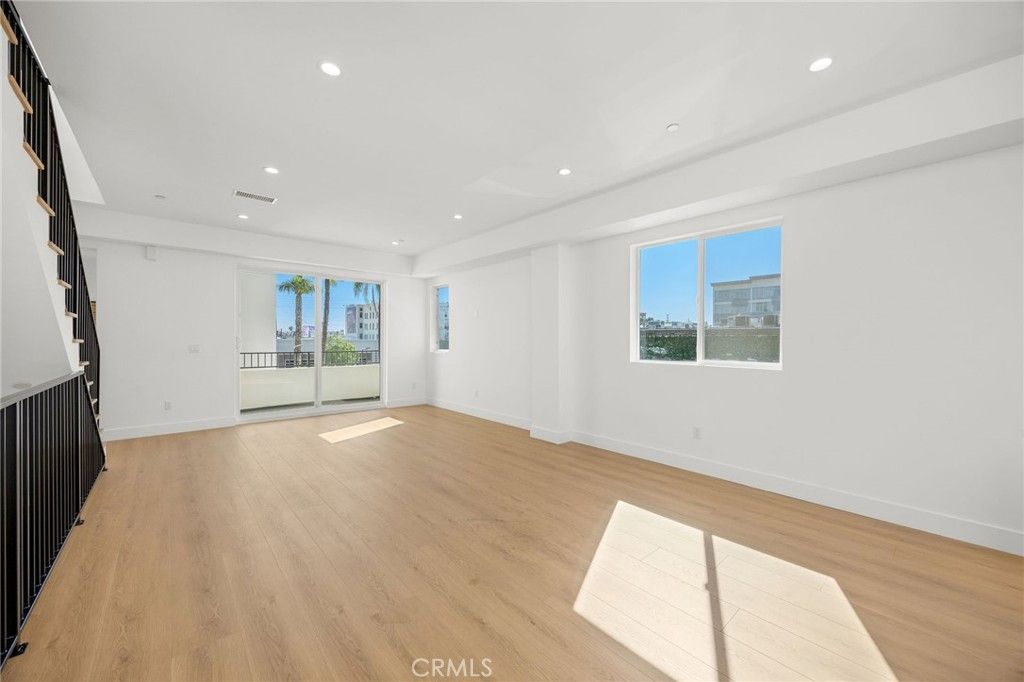 6239 Banner Avenue, Los Angeles, CA 90038 — photo 4