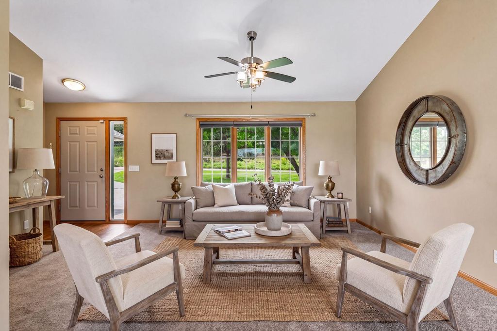 1118 W State Street, Belle Plaine, MN 56011 — photo 2