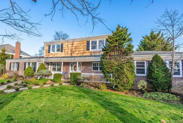 467 Hempstead Avenue, Rockville Centre, NY 11570