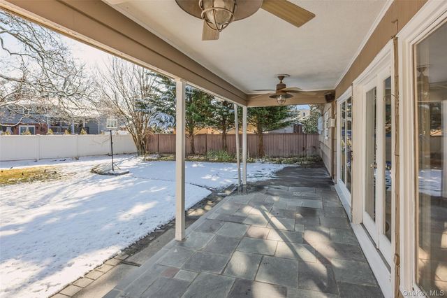 467 Hempstead Avenue, Rockville Centre, NY 11570