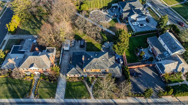 467 Hempstead Avenue, Rockville Centre, NY 11570