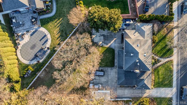 467 Hempstead Avenue, Rockville Centre, NY 11570