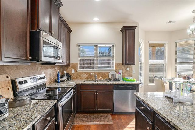 2495 Brittany Park Lane, Ellenwood, GA 30294