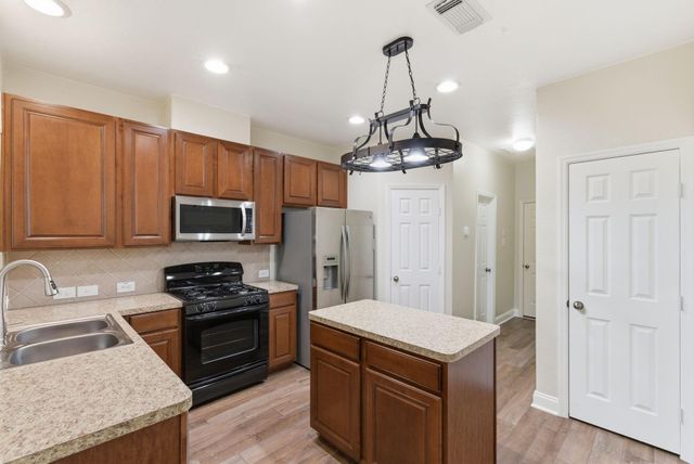 12927 Iris Garden Lane, Houston, TX 77044