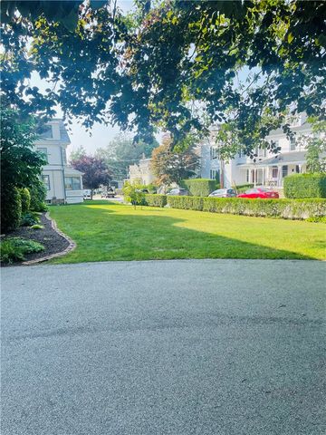 36 Kay Street 6, Newport, RI 02840