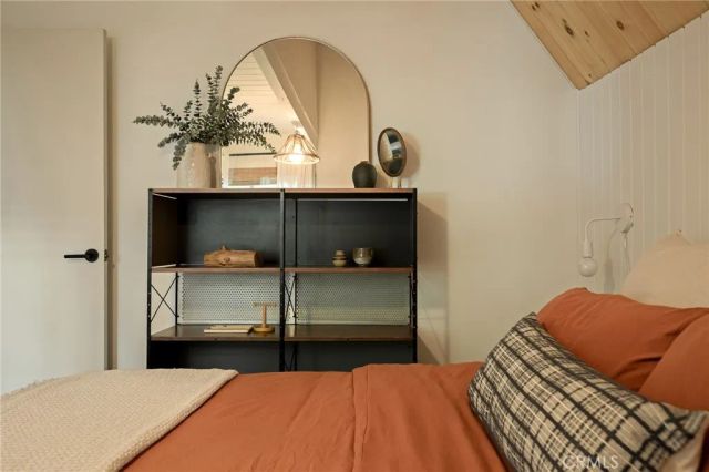 385 Birchwood Drive, Lake Arrowhead, CA 92352