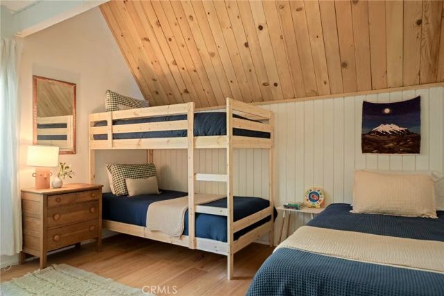 385 Birchwood Drive, Lake Arrowhead, CA 92352