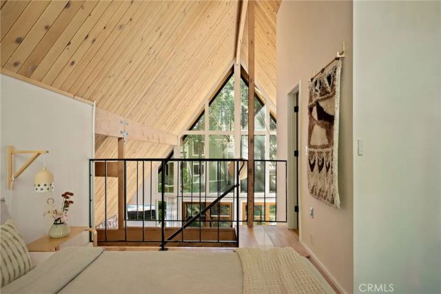 385 Birchwood Drive, Lake Arrowhead, CA 92352