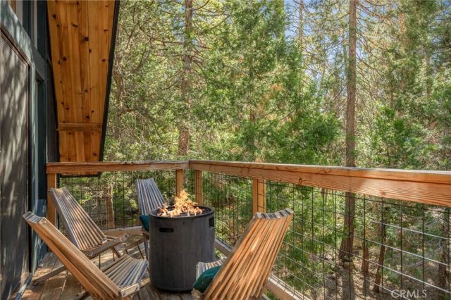 385 Birchwood Drive, Lake Arrowhead, CA 92352