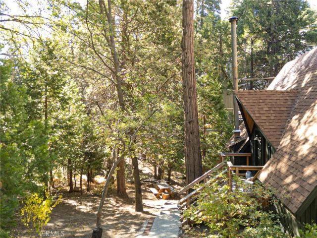 385 Birchwood Drive, Lake Arrowhead, CA 92352
