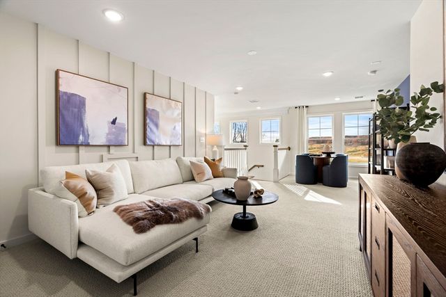 58 East Point Drive 15, East Providence, RI 02916