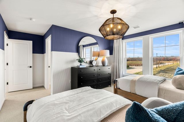 58 East Point Drive 15, East Providence, RI 02916