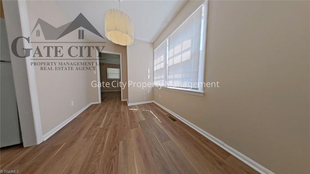 1105 Meadowbrook Boulevard, High Point, NC 27260