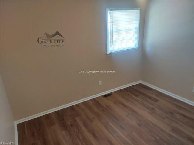 1105 Meadowbrook Boulevard, High Point, NC 27260