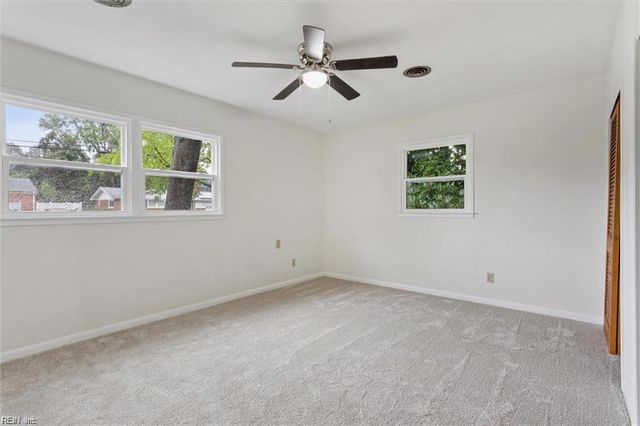 73 Stanley DR, Newport News, VA 23608