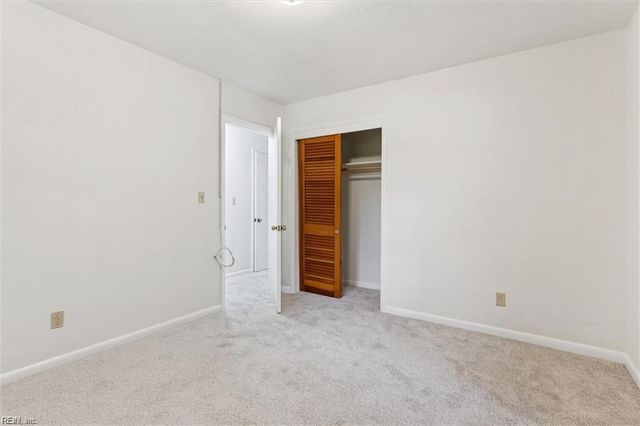 73 Stanley DR, Newport News, VA 23608