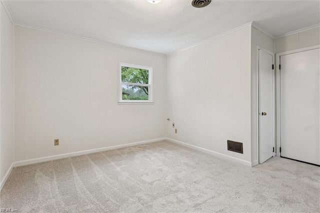 73 Stanley DR, Newport News, VA 23608